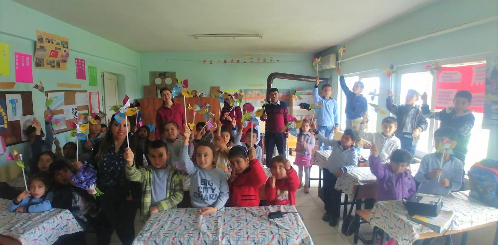 Milas Okullarında Geri Dönüşüm Eğitimleri Sürüyor